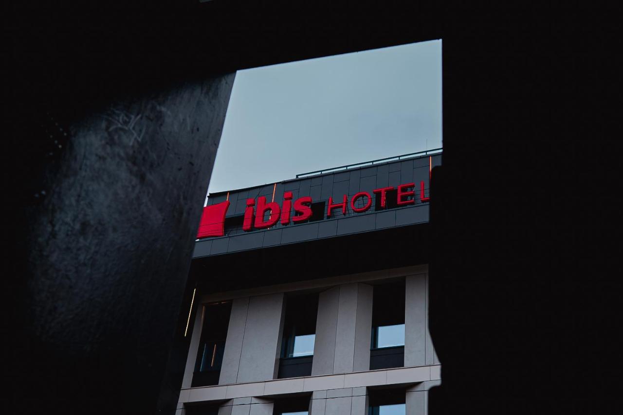 Ibis Lviv Center Hotel Екстериор снимка