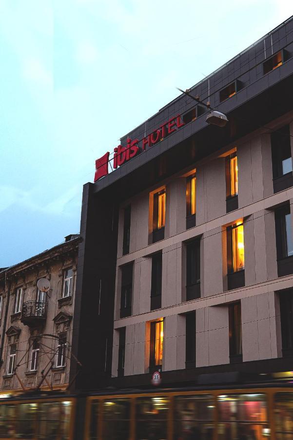 Ibis Lviv Center Hotel Екстериор снимка